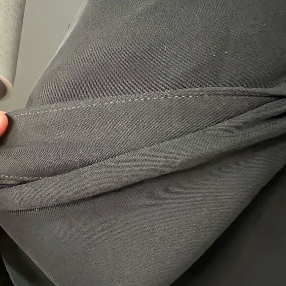 NWOT Loft Petites Woman's Black V-Back Jumpsuit- Size 12P - Picture 13 of 15